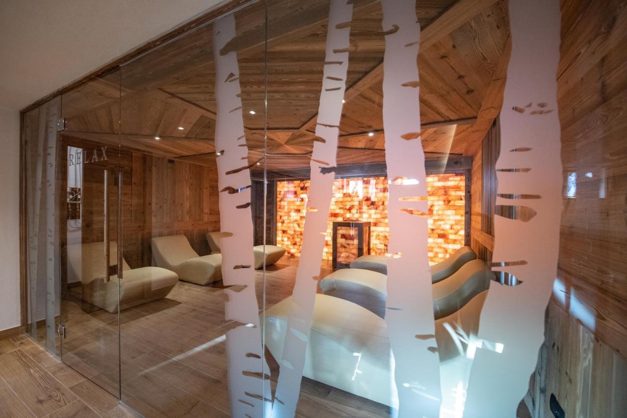 Hotel La Rouja Champoluc Kültér fotó