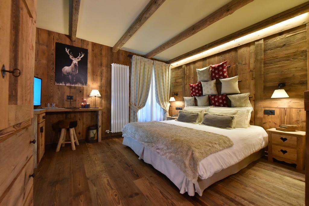 Hotel La Rouja Champoluc Kültér fotó