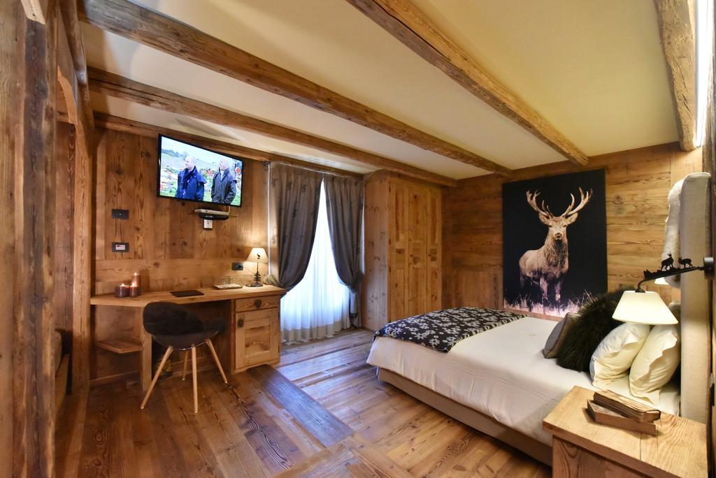 Hotel La Rouja Champoluc Kültér fotó