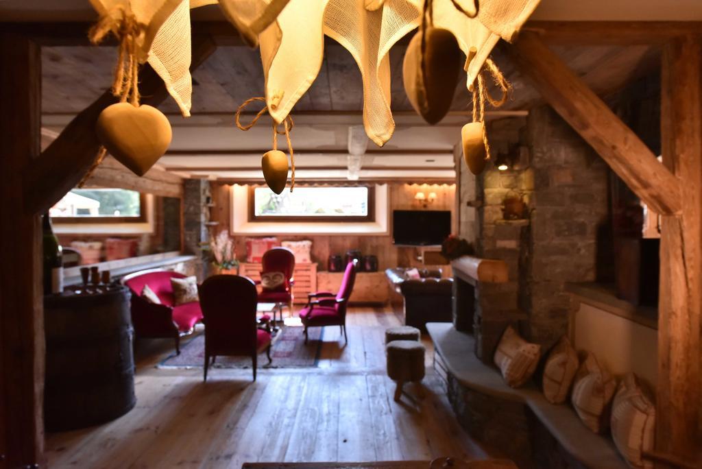 Hotel La Rouja Champoluc Kültér fotó